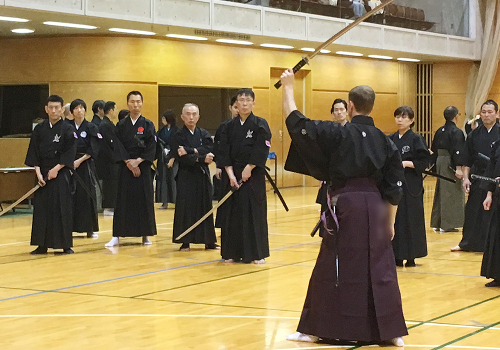 午前中稽古の様子（初段）