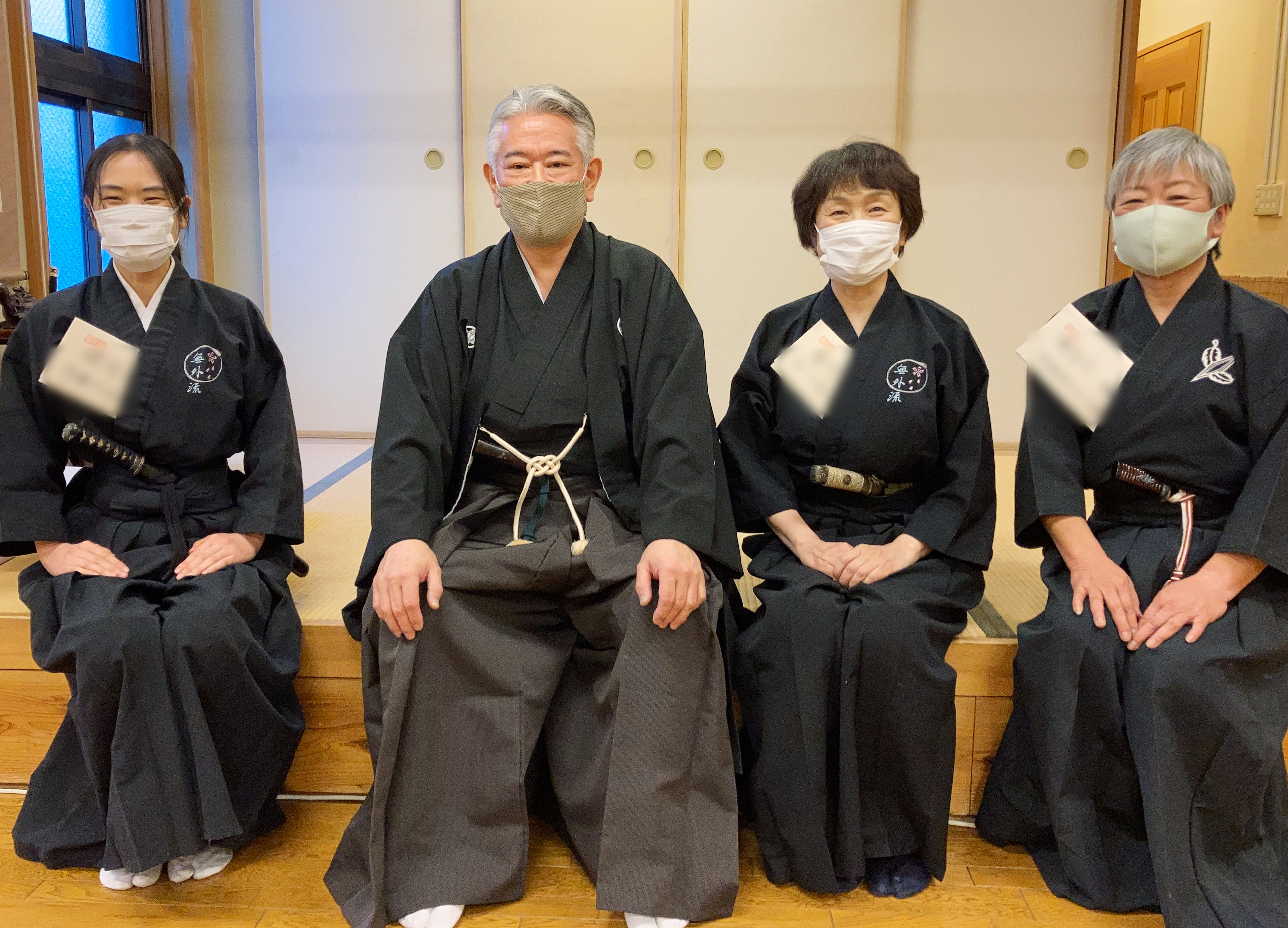 橋本会長・授与された三名